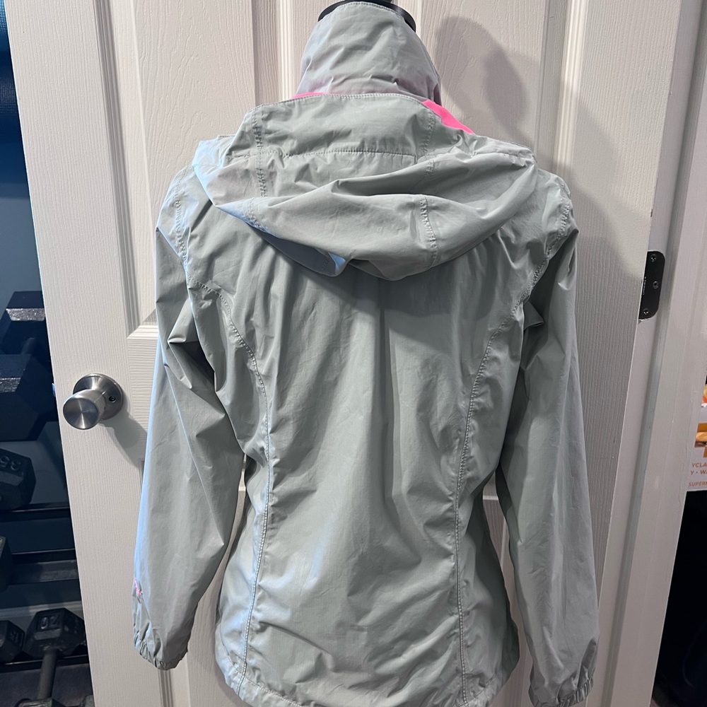 EUC The North Face Gray and Pink Rain Jacket with Hood - Picture 2 of 3